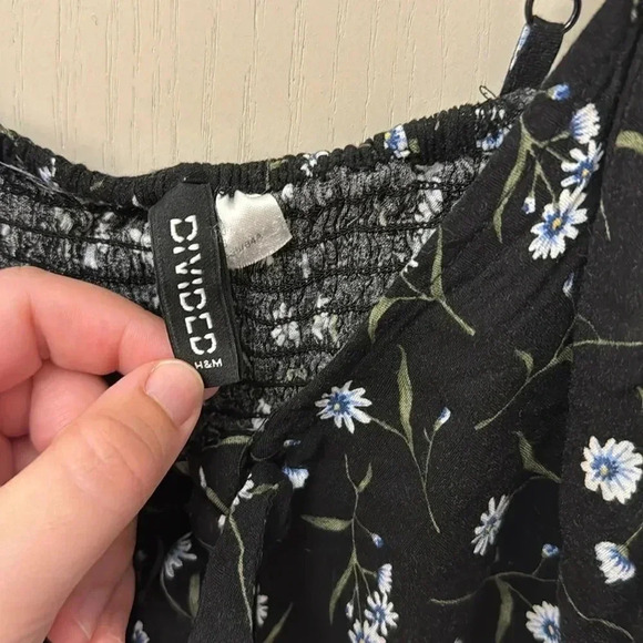 Black floral dress Divided by H&M UK Size 8 - Picture 4 of 5